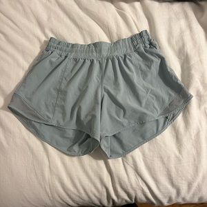 Lululemon Hotty Hot Shorts 4”